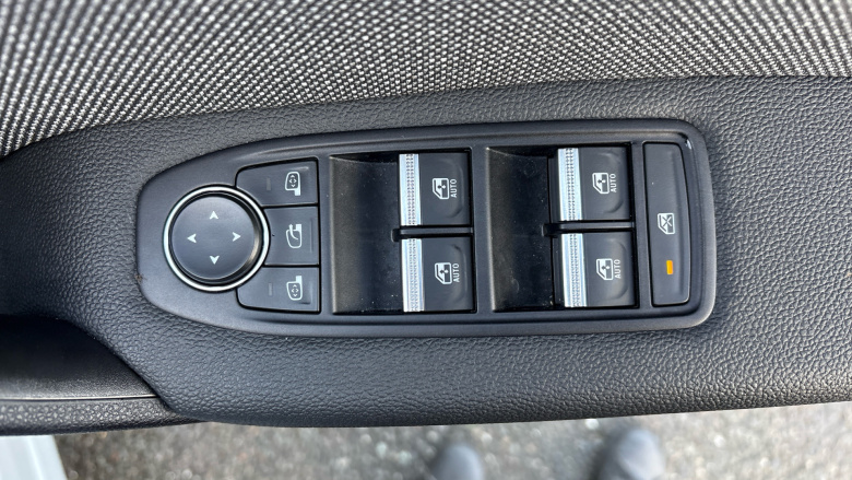 Renault Symbioz 1.6 E-Tech FHEV 145 Techno 5dr Auto Hybrid Estate